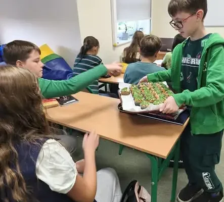 Szkoła w Pysznicy solidarna z osobami z MPD – Dzień na Zielono