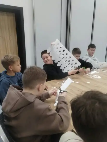 Warsztaty wycinanki lasowiackiej w Zaleszanach